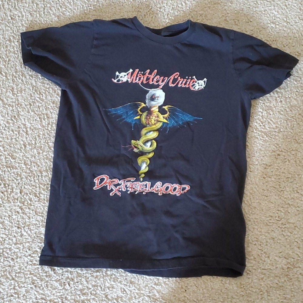 T shirt